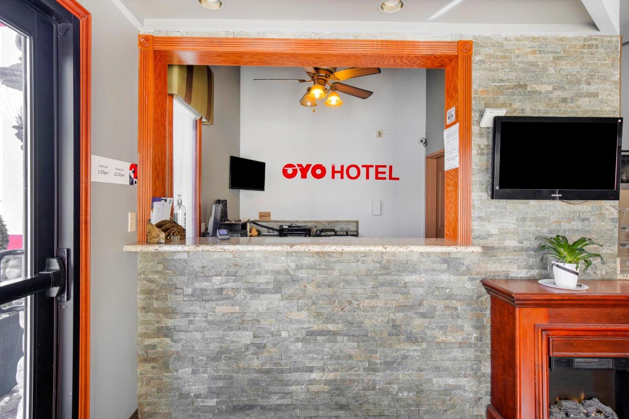 Oyo Hotel Castle Rock Co Downtown Dış mekan fotoğraf